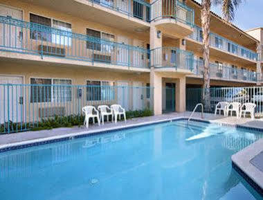 Days Inn By Wyndham Riverside Tyler Mall Exterior photo
